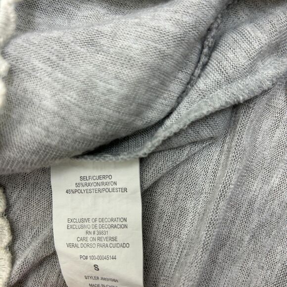 Altar'd State Top Womens Small Gray Ivory Mesh Embroidery Ruffle Boho Ladies - Picture 11 of 12